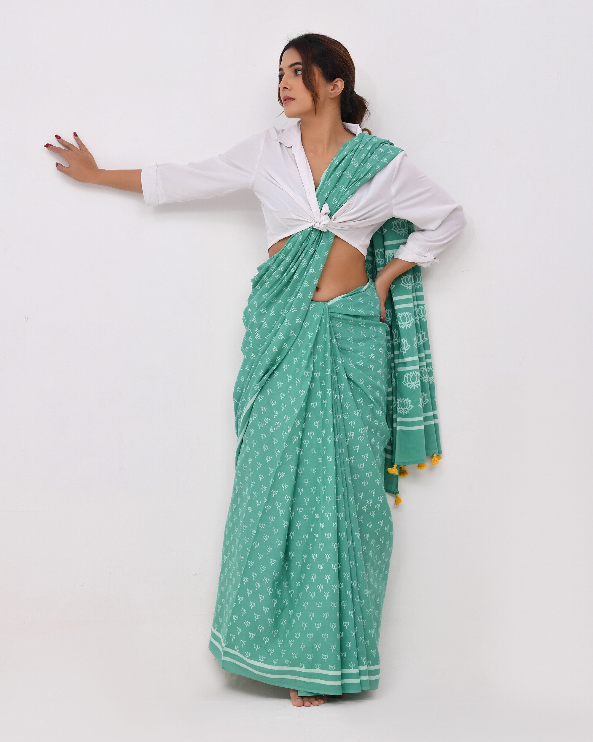 Rajnesa Traditional Half And Half Cotton Mulmul Saree - Mint Green