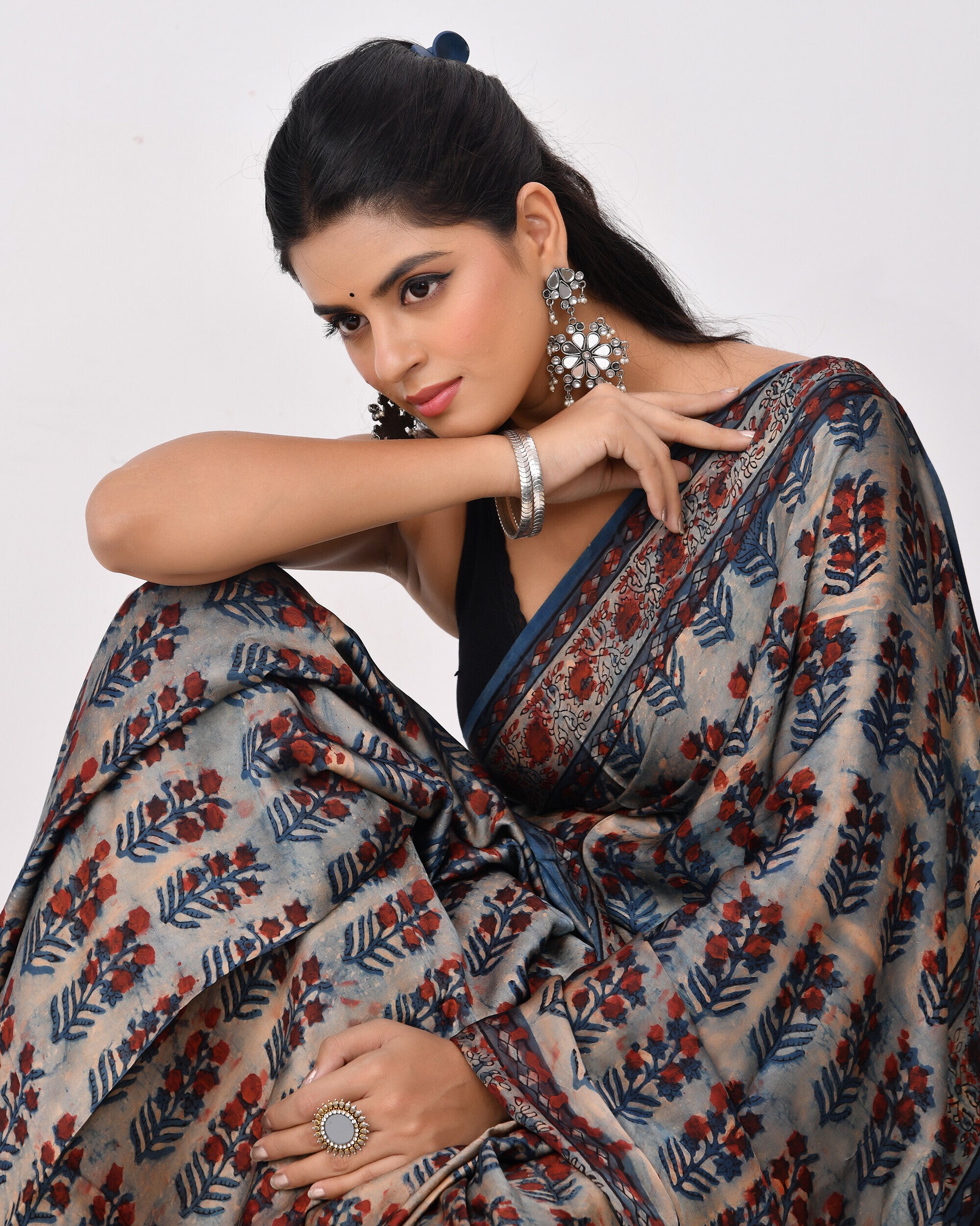 Rajnesa Traditional Block Print Modal Silk Saree - Beige & Blue